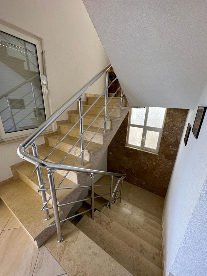Apartments Edona Ulcinj Eksteriør bilde