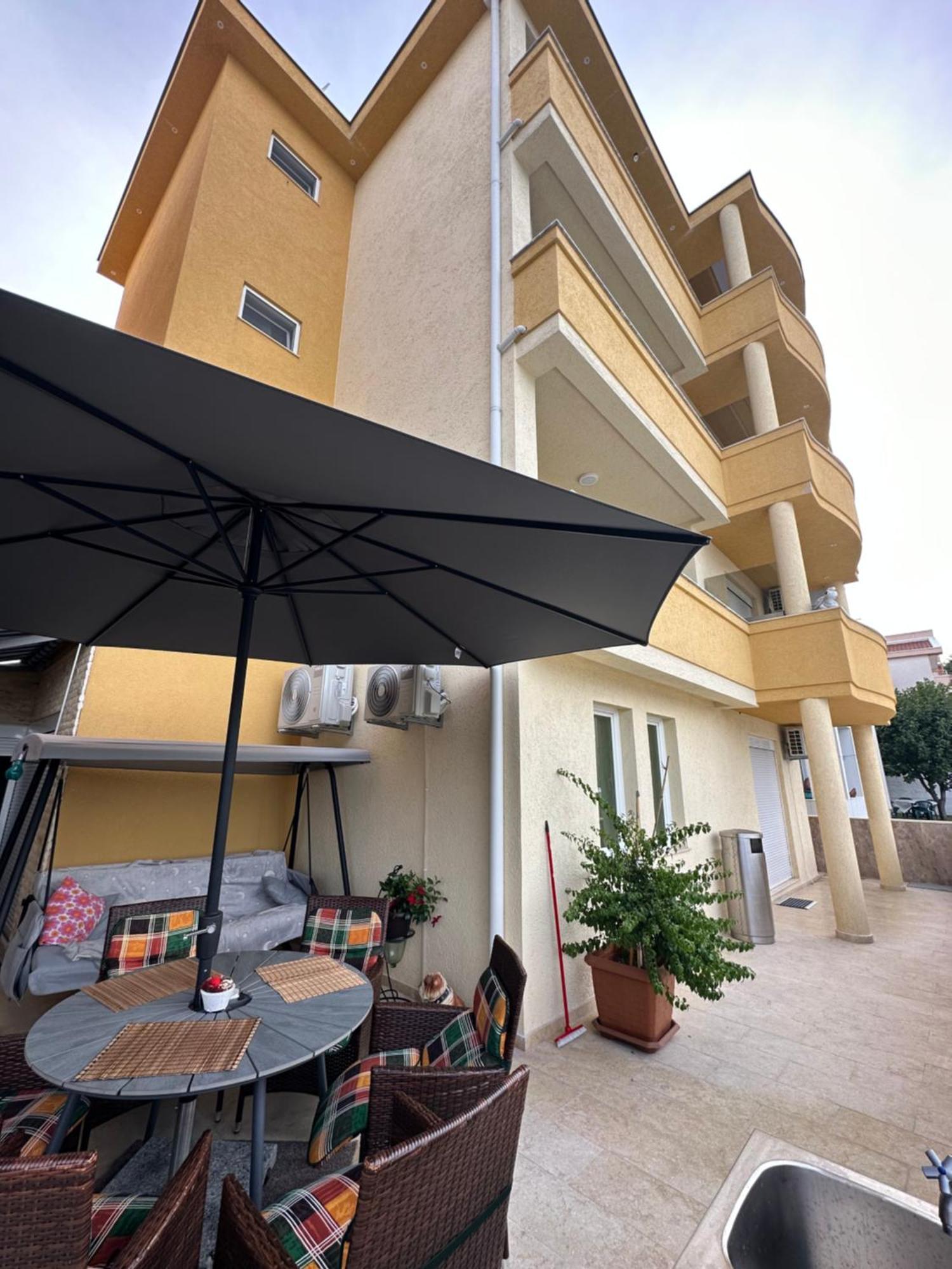 Apartments Edona Ulcinj Eksteriør bilde